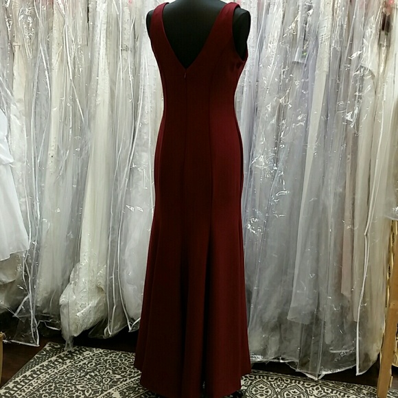 Elegant Dark Red Dress - Picture 3 of 6